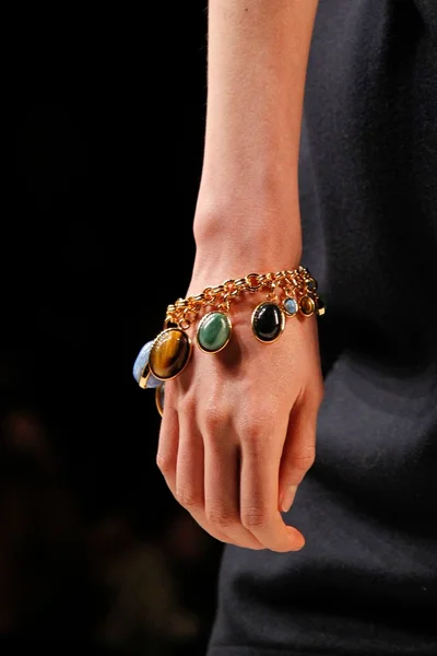 Look 42